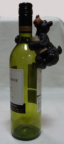Bear wine bottle hanger
