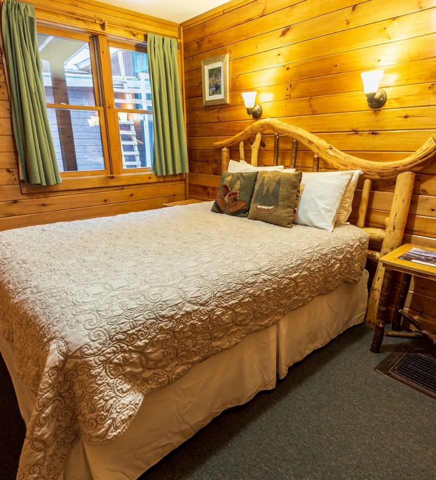 private room in the adirondak loj